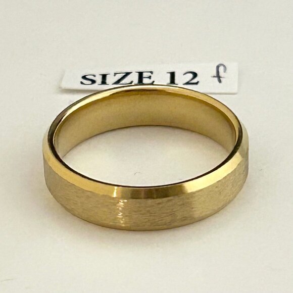 Gold Tone Ring, Size 12 - Picture 2 of 4